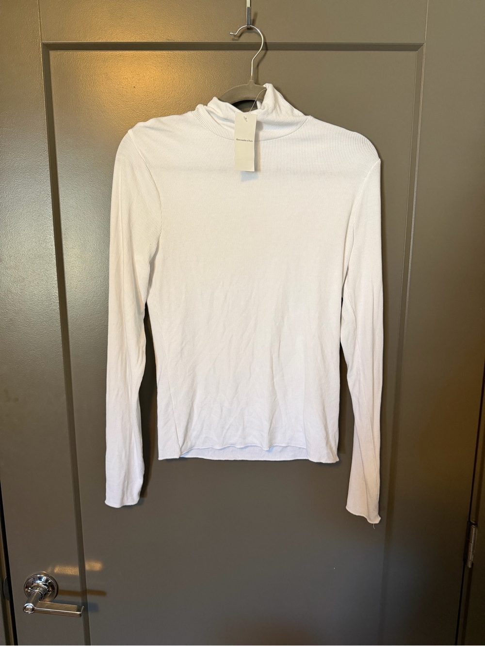 NWT A&F Essentials Mockneck Top